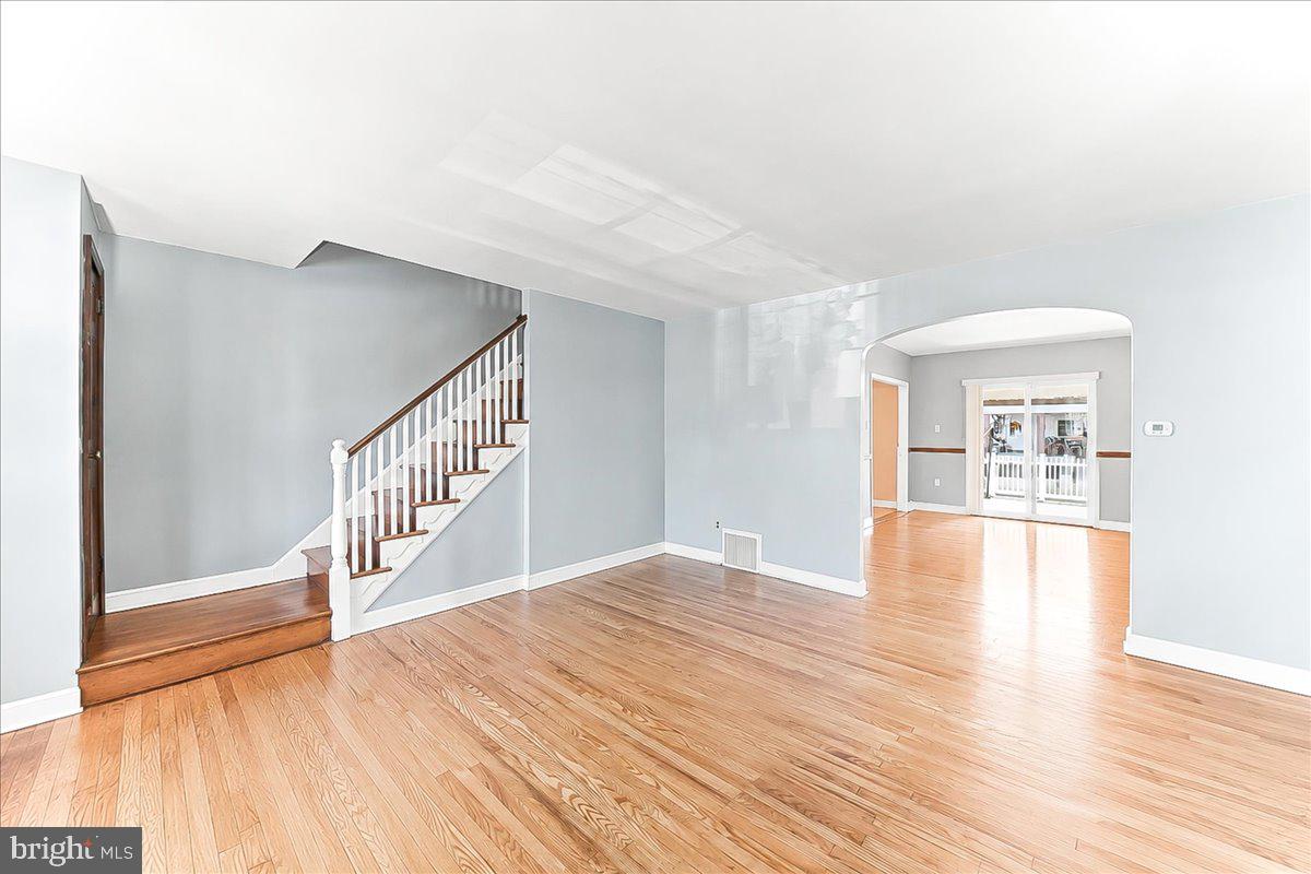 1126 AGNEW DRIVE