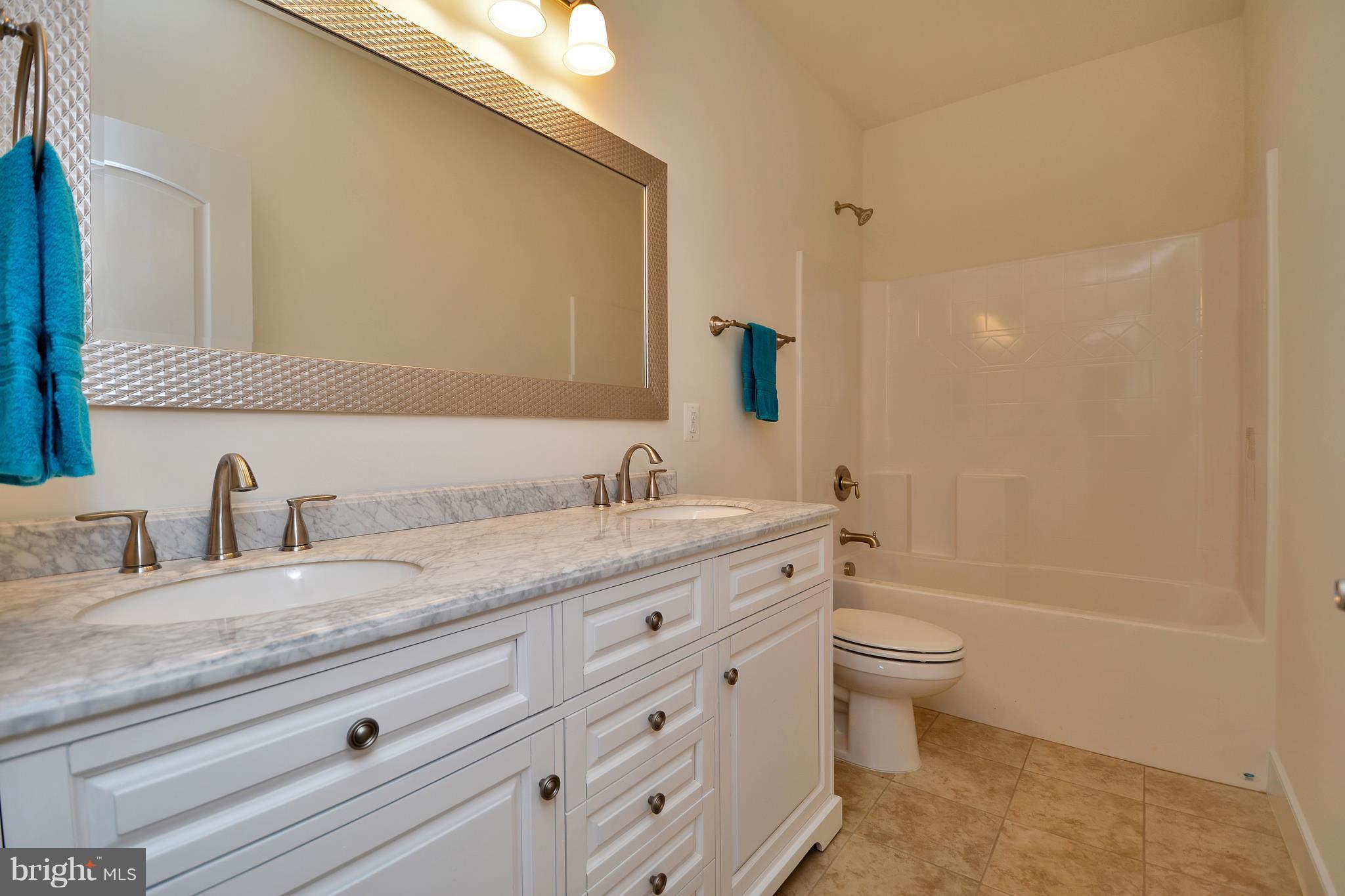 LAKE OF THE WOODS - Residential