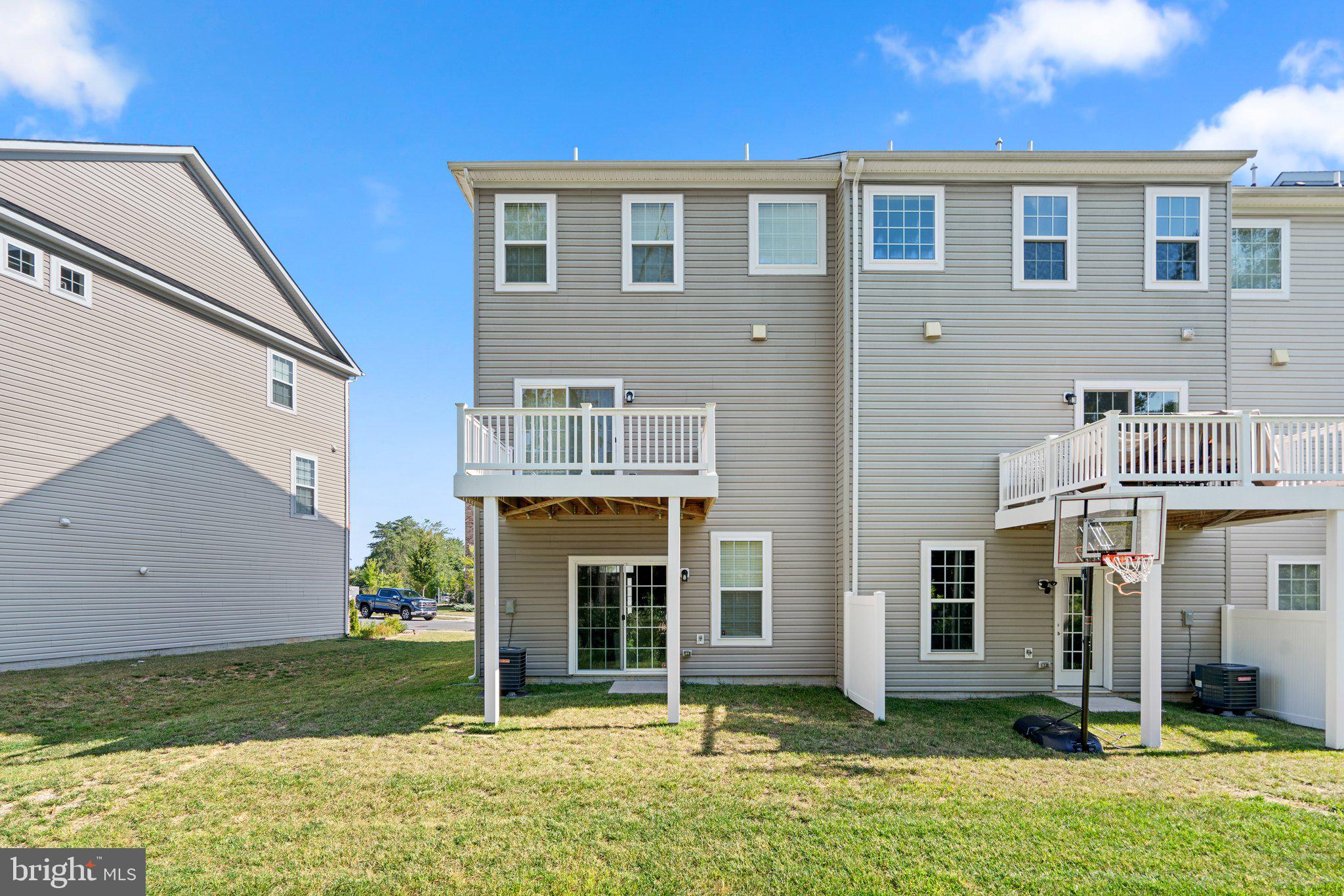 BALLARD GREEN - Residential