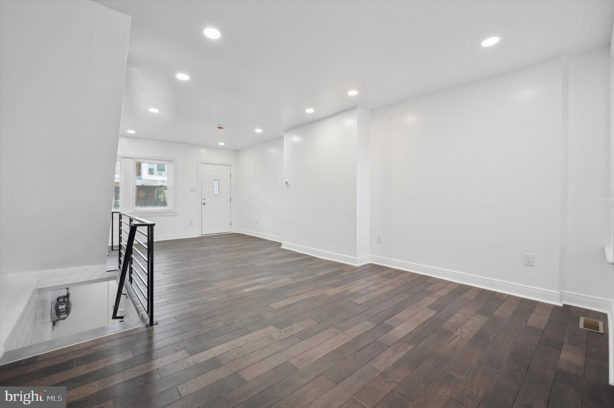 WEST OAK LANE - Residential