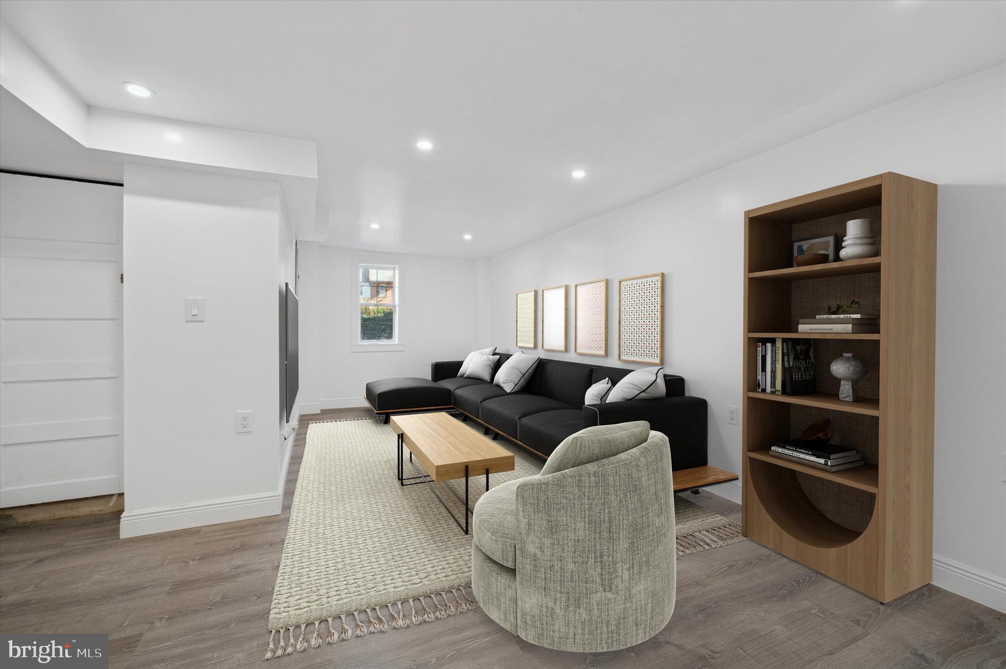 WEST OAK LANE - Residential