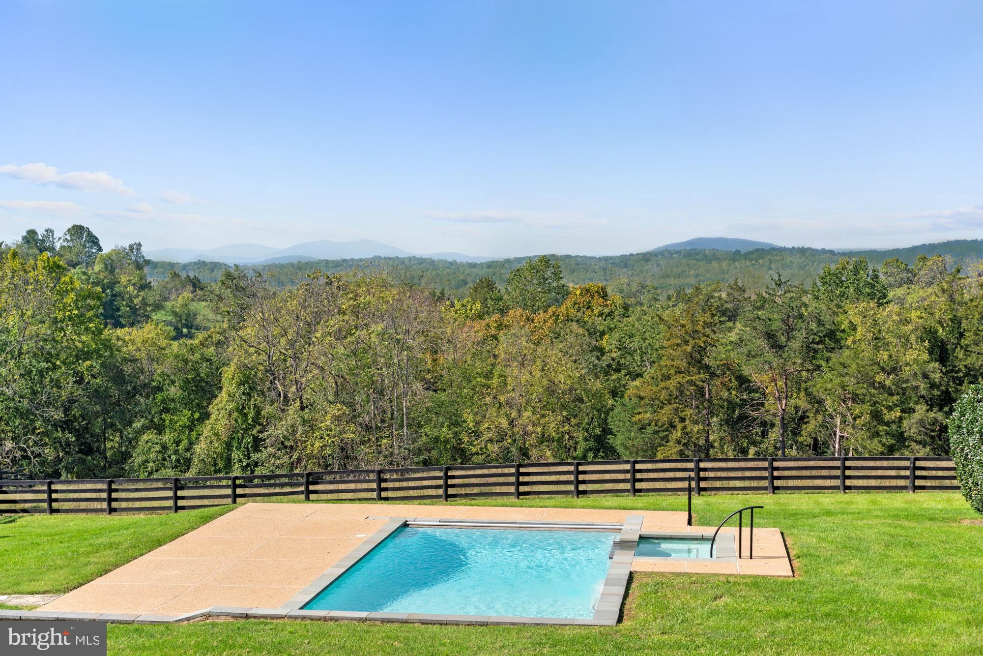 BELLEVUE FARMS - Residential