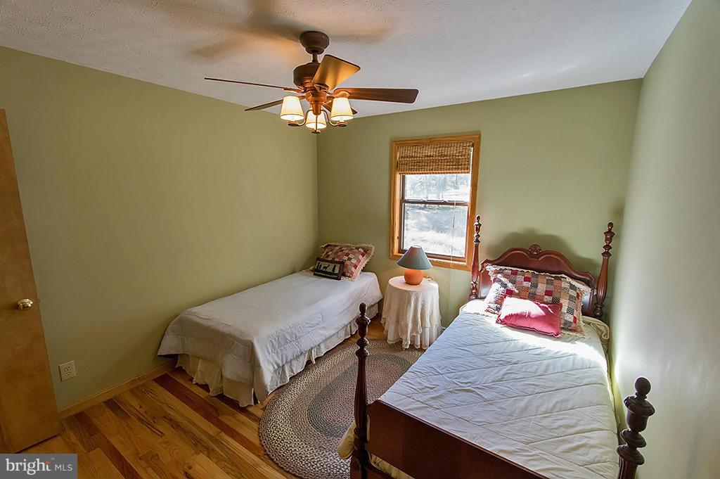 RIVER RIDGE - Residential