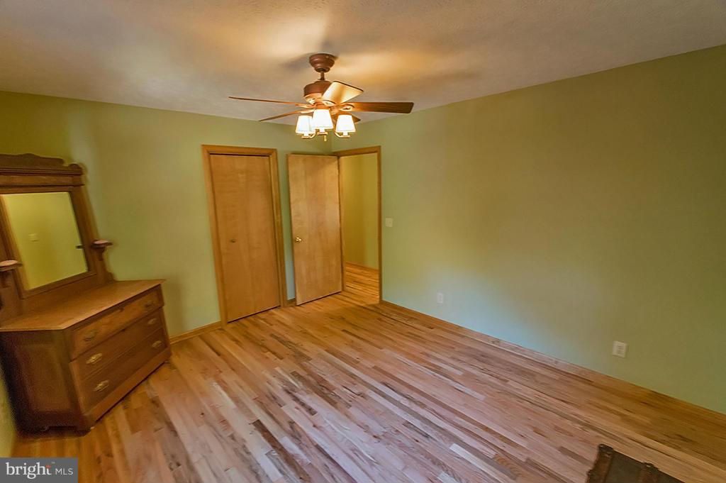 RIVER RIDGE - Residential