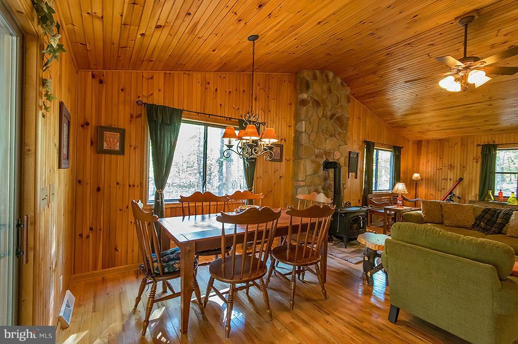 RIVER RIDGE - Residential