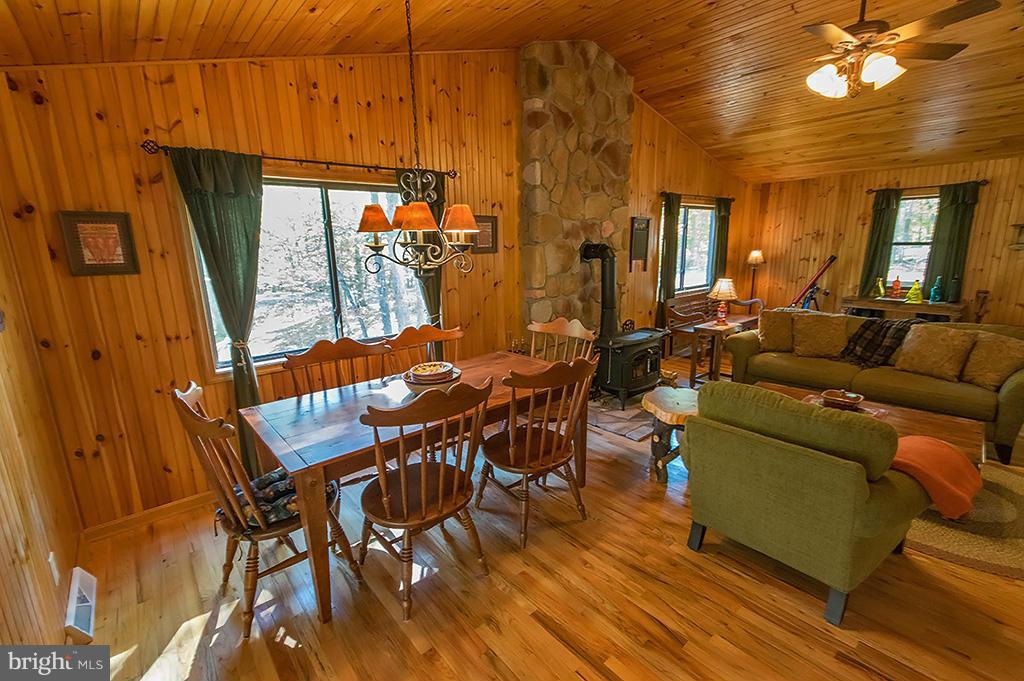 RIVER RIDGE - Residential