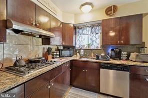 YEADON - Residential