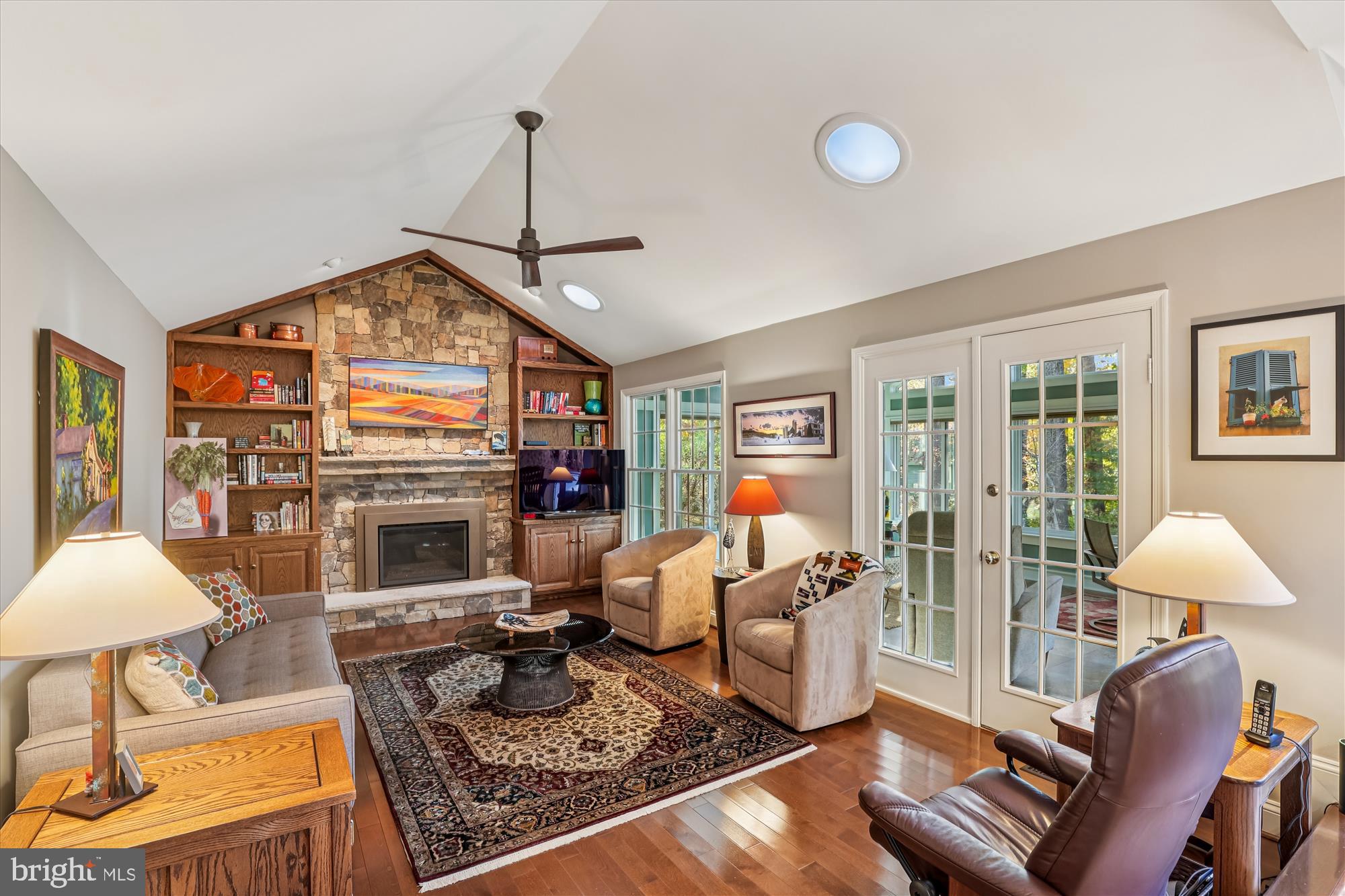 SOUTHPORT - Residential