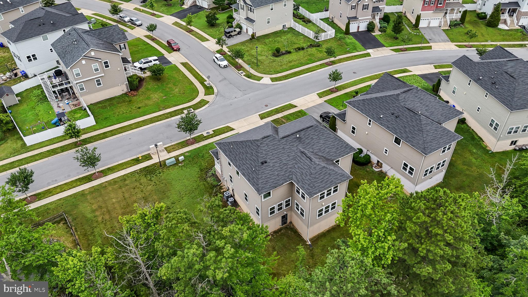 3166 KREFELD LANE