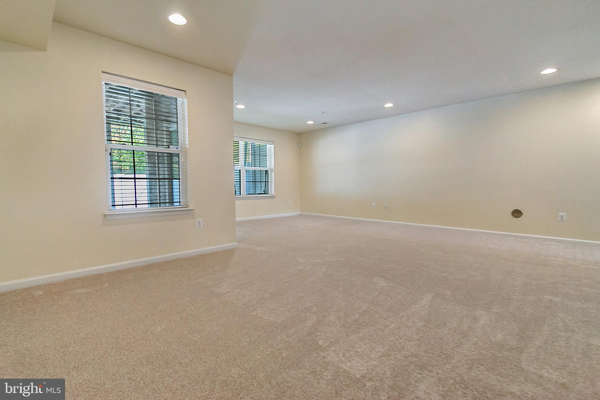 HIGHLAND FARMS - Residential