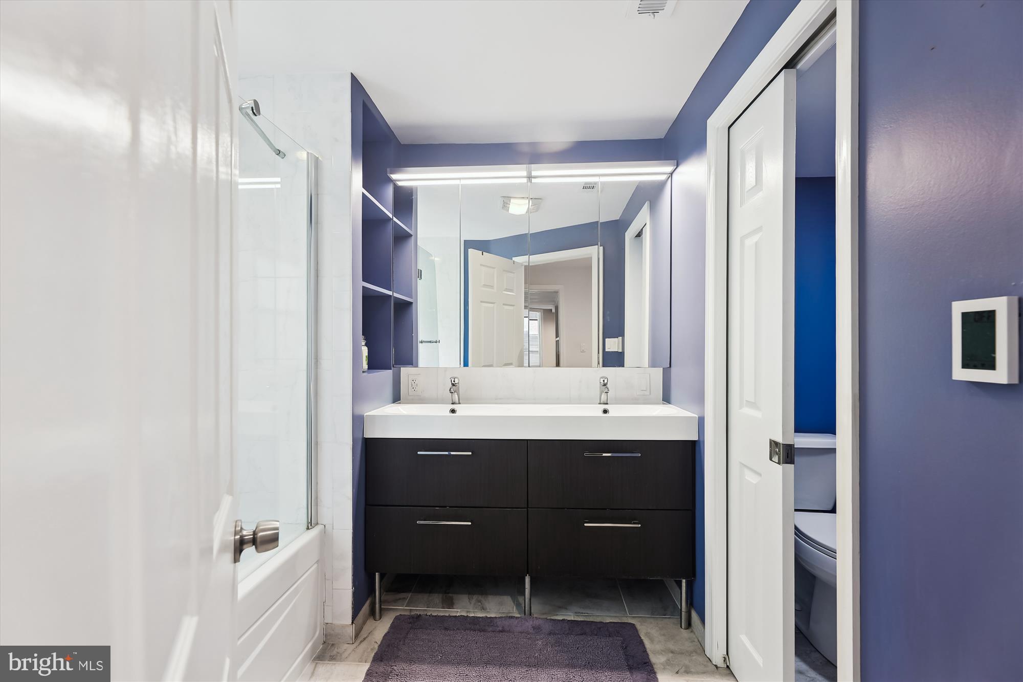 BROYHILL PARK - Residential Lease