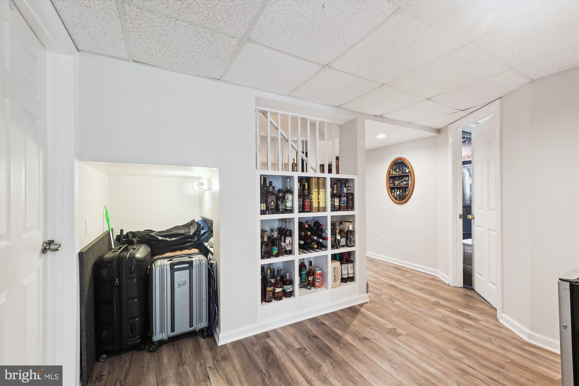 BROYHILL PARK - Residential Lease