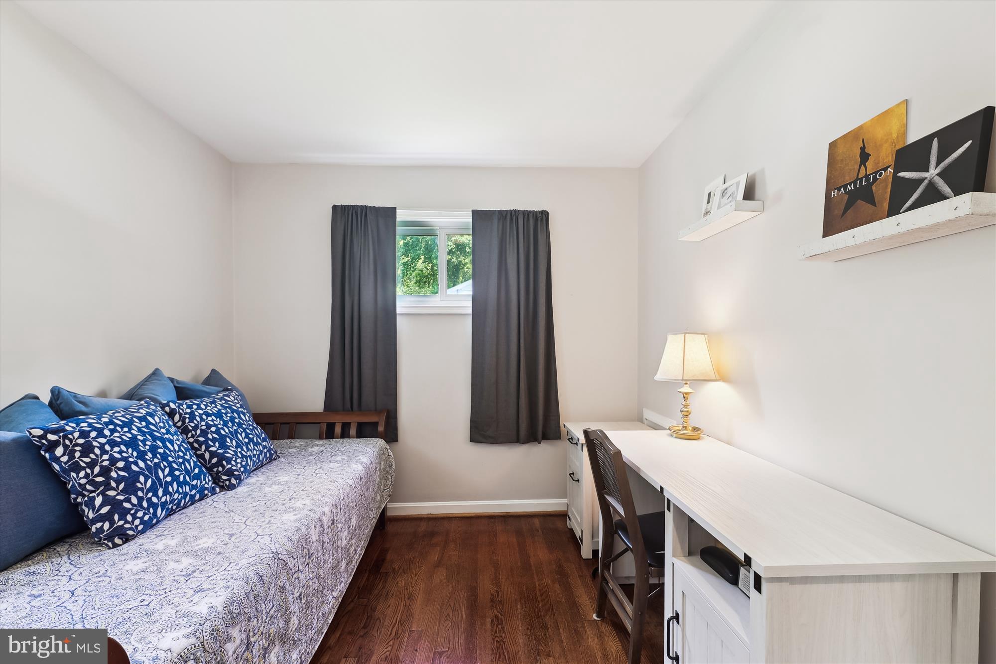 BROYHILL PARK - Residential Lease