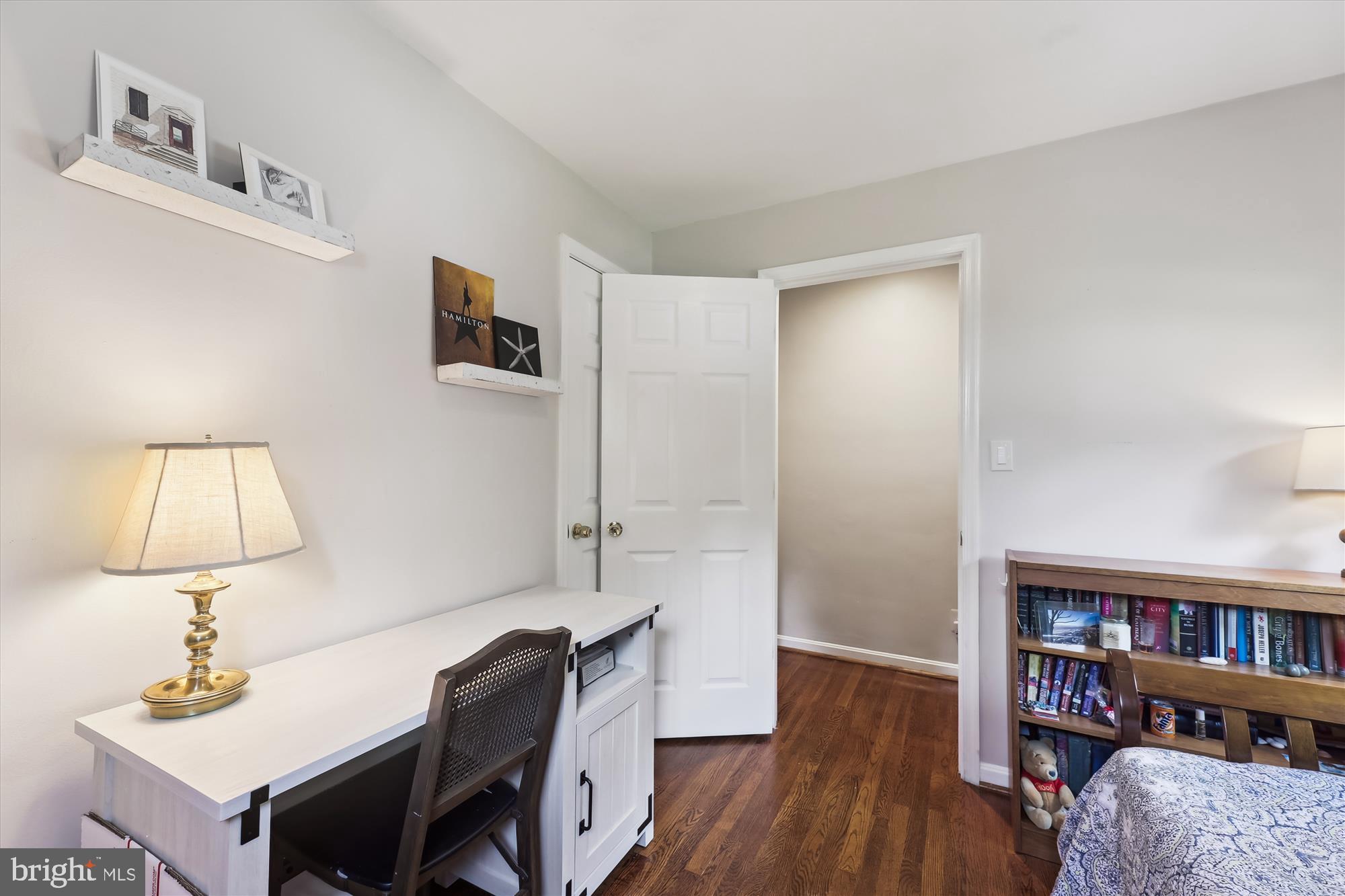 BROYHILL PARK - Residential Lease