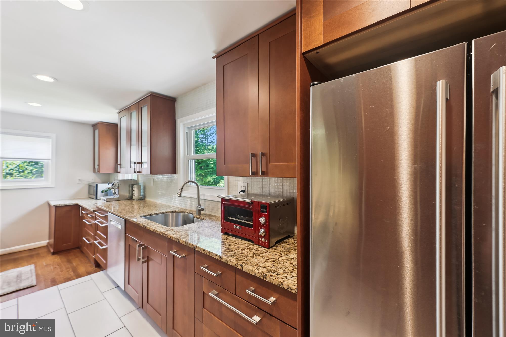 BROYHILL PARK - Residential Lease