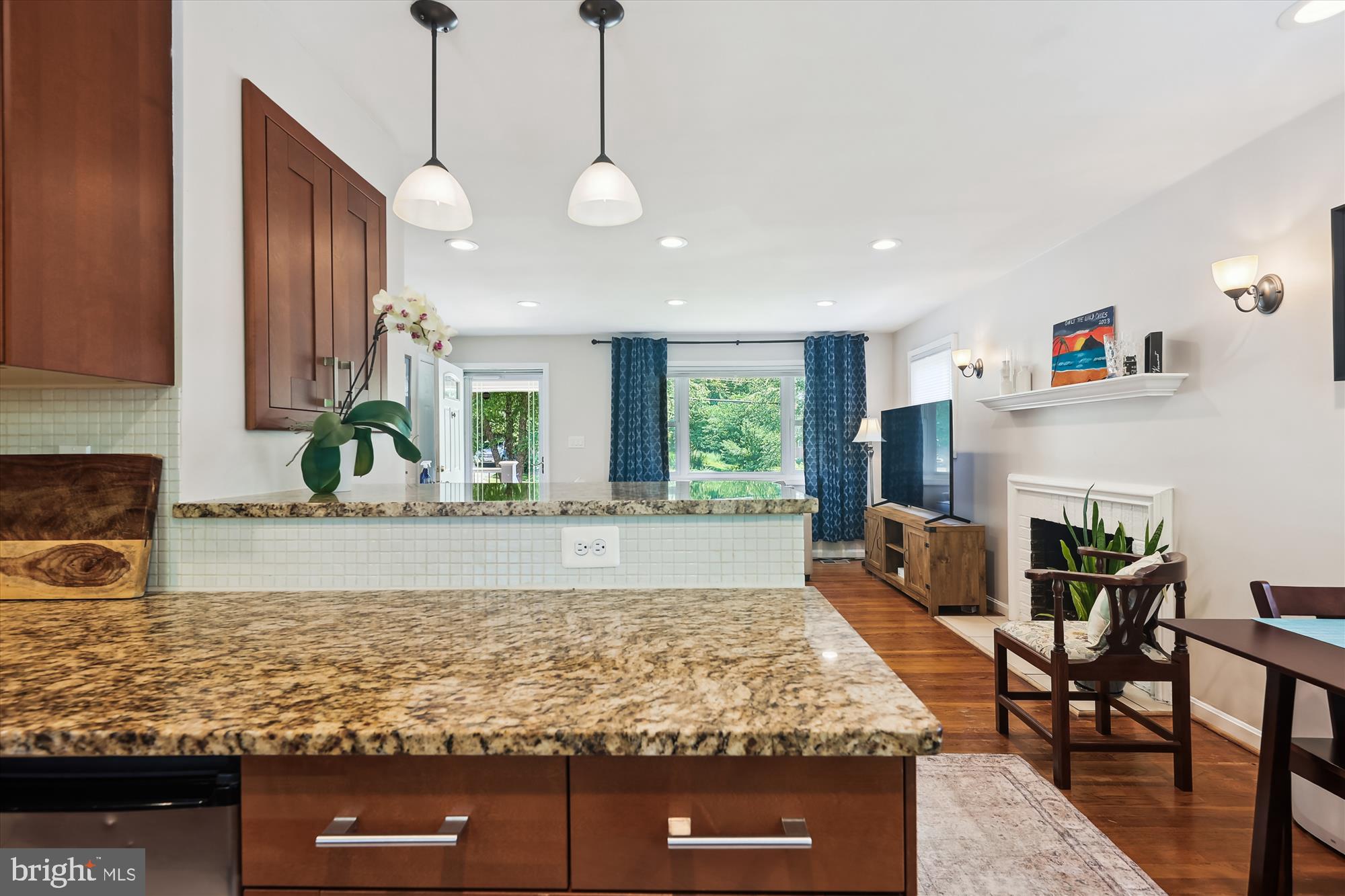 BROYHILL PARK - Residential Lease