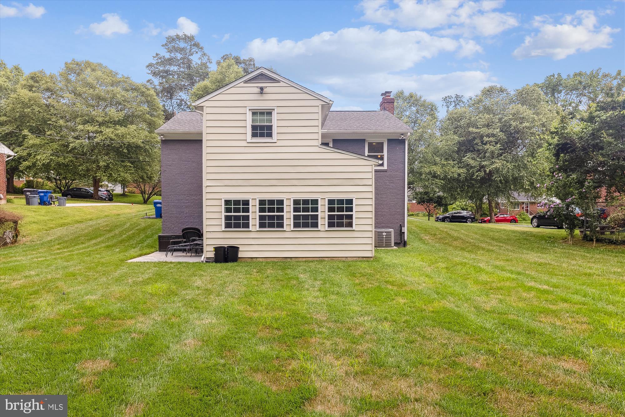 BROYHILL PARK - Residential Lease