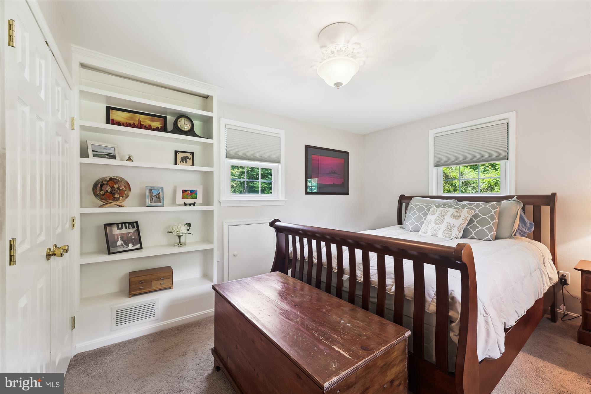 BROYHILL PARK - Residential Lease