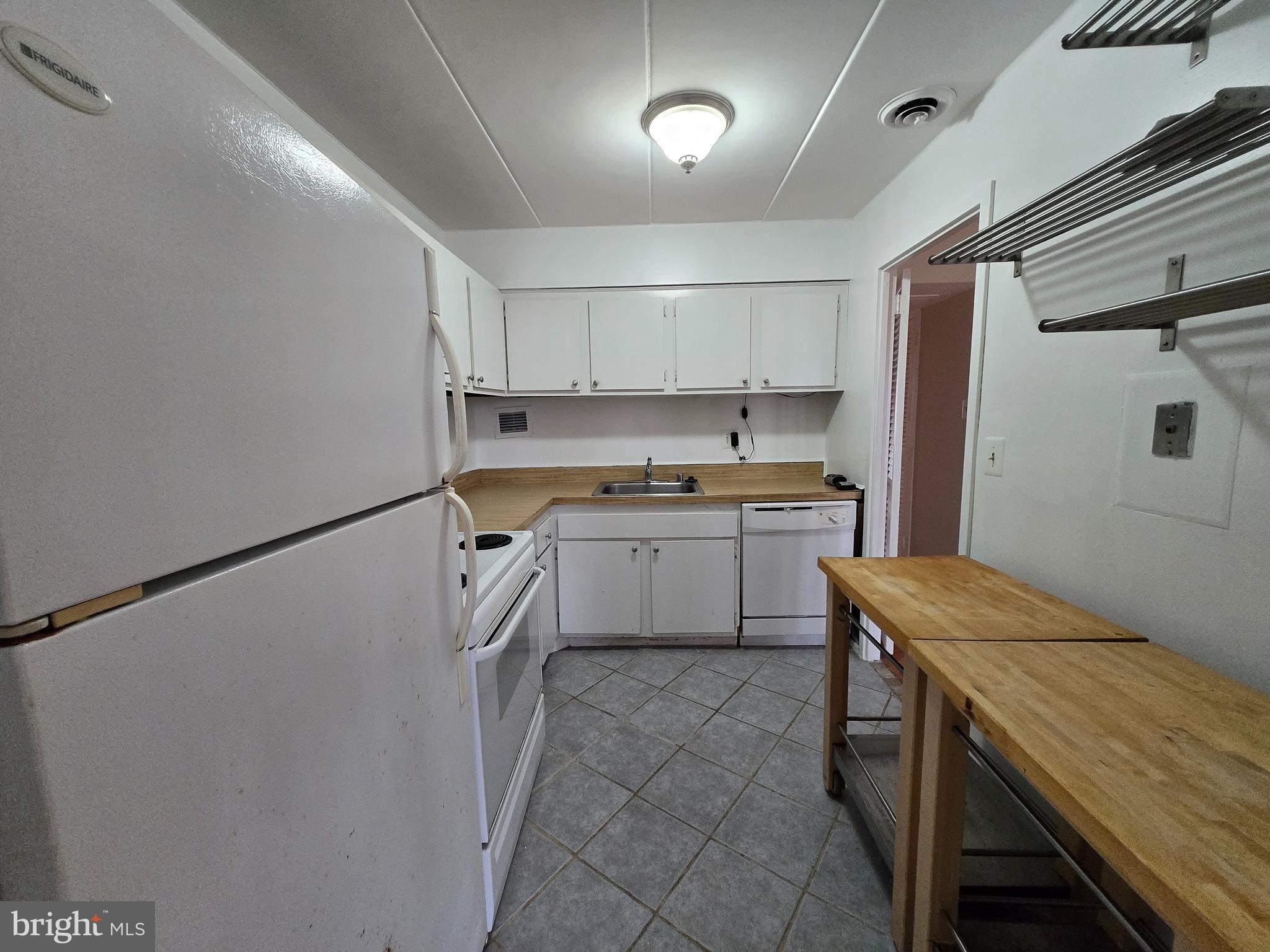 2614 FORT FARNSWORTH ROAD 254