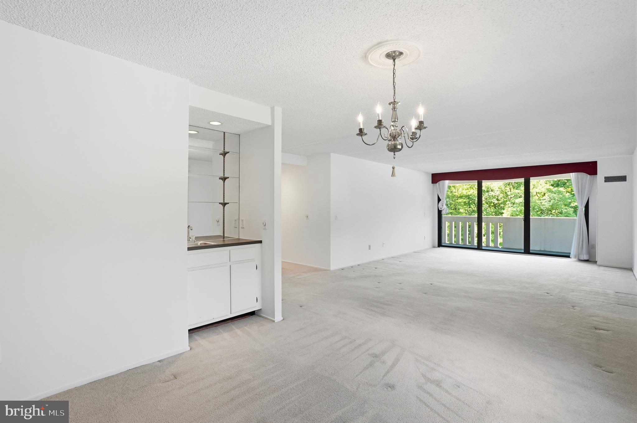 6101 EDSALL ROAD 502