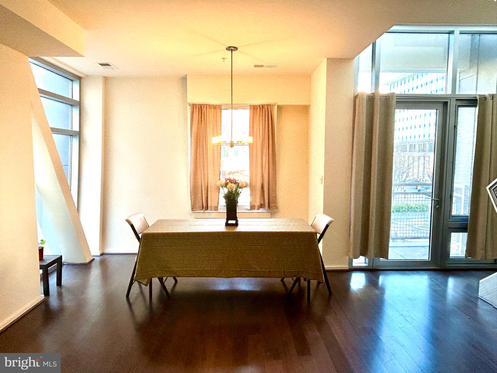 UNIVERSITY TOWN CENTER - Residential