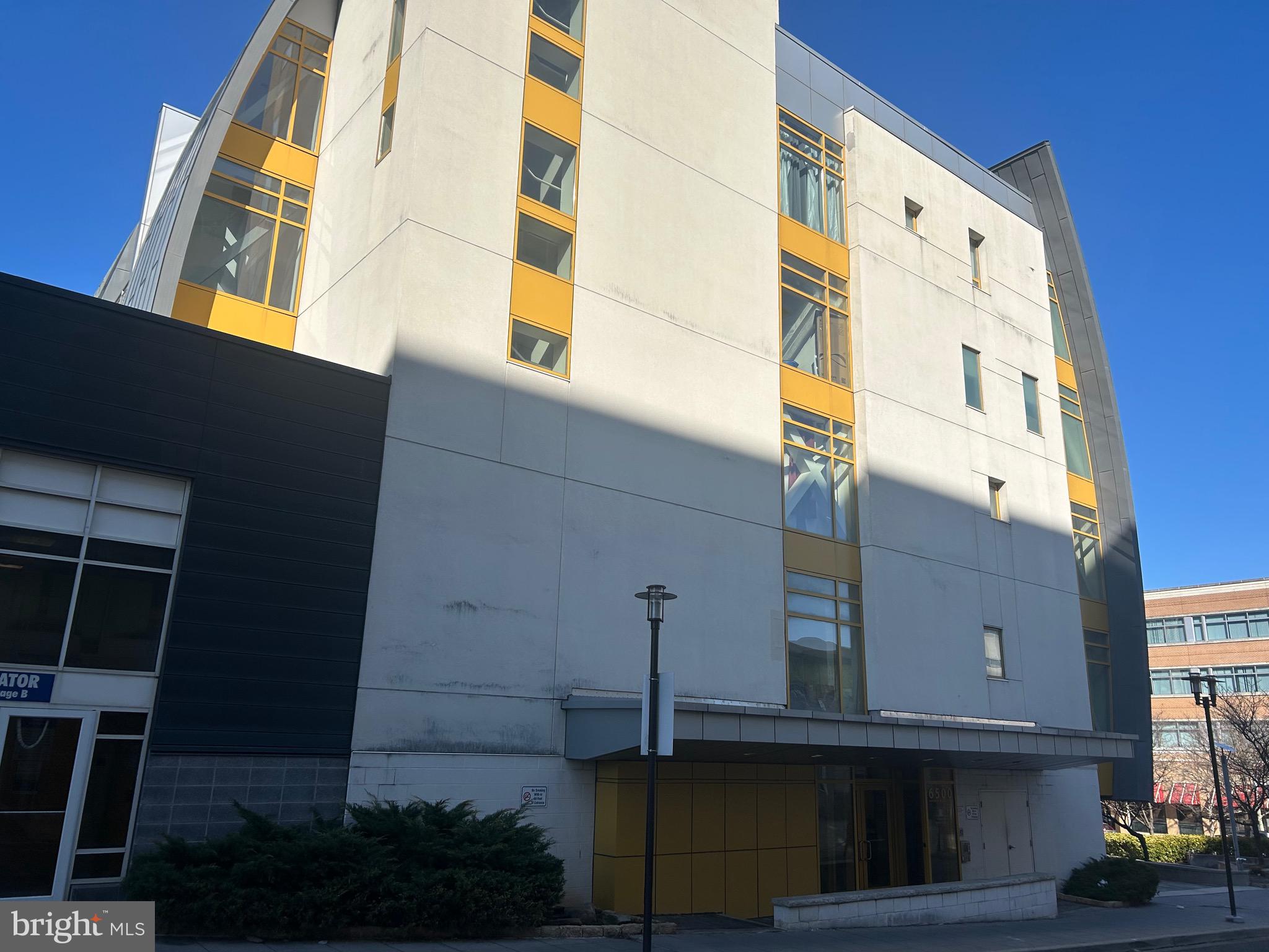 UNIVERSITY TOWN CENTER - Residential