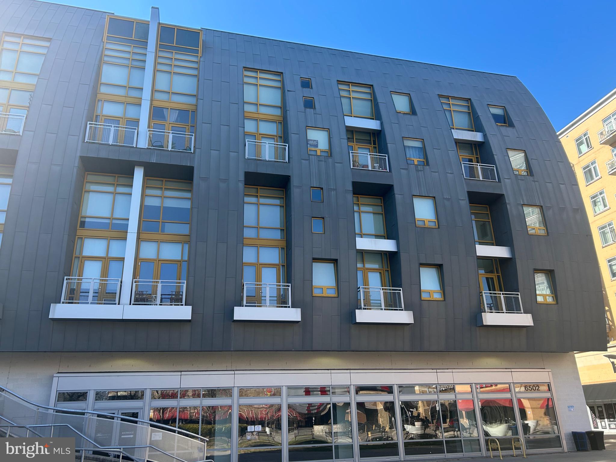 UNIVERSITY TOWN CENTER - Residential