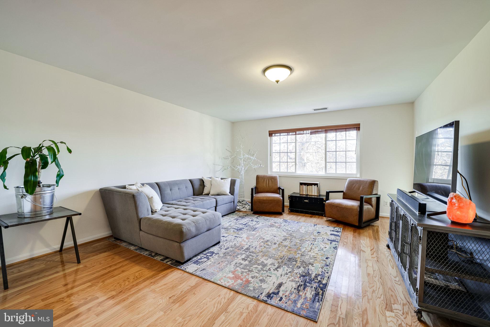 PARKSIDE AT ALEXANDRIA - Residential