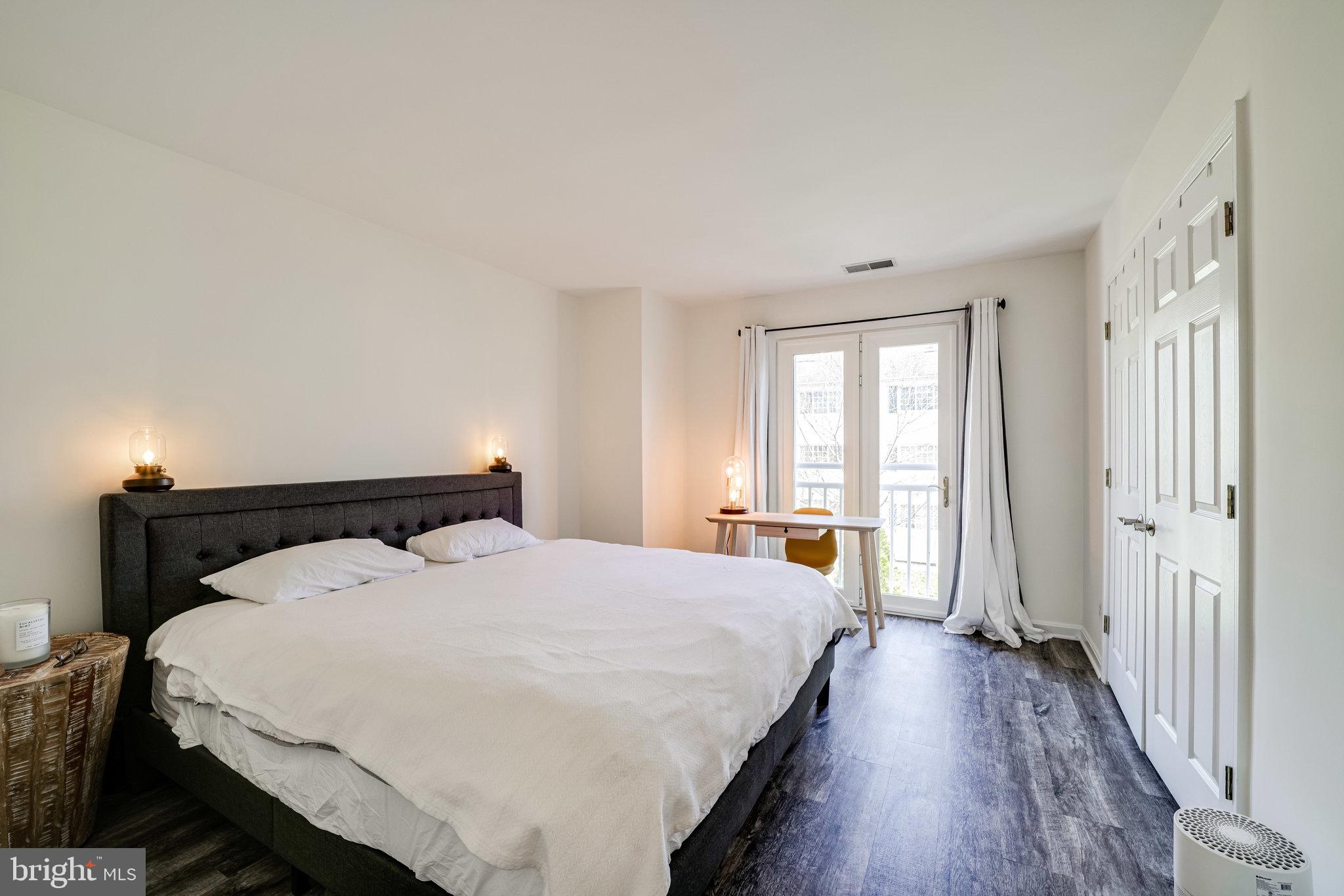 PARKSIDE AT ALEXANDRIA - Residential