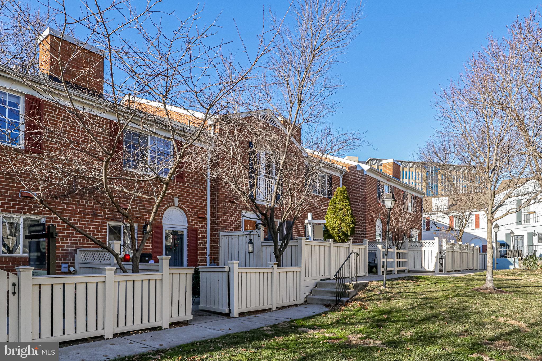 PARKSIDE AT ALEXANDRIA - Residential