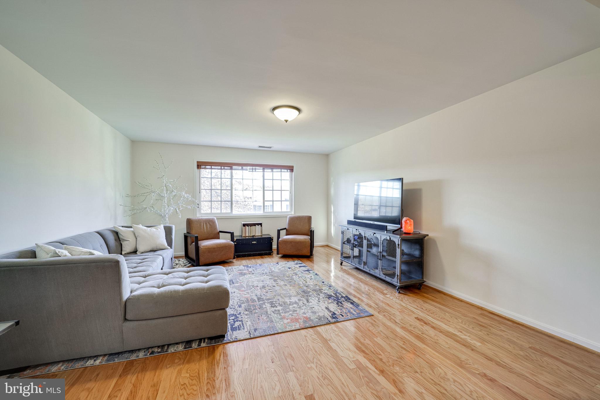 PARKSIDE AT ALEXANDRIA - Residential