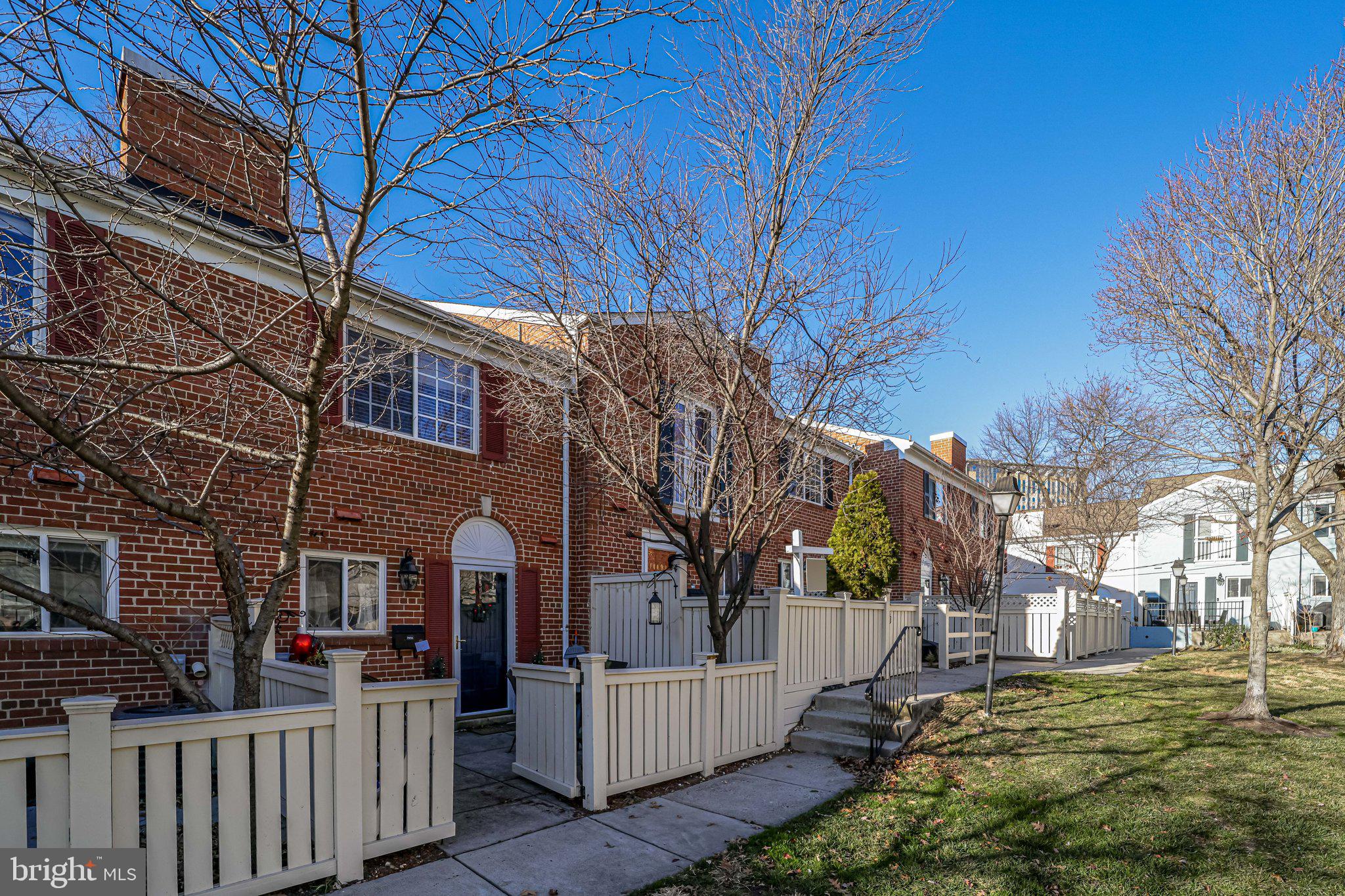 PARKSIDE AT ALEXANDRIA - Residential