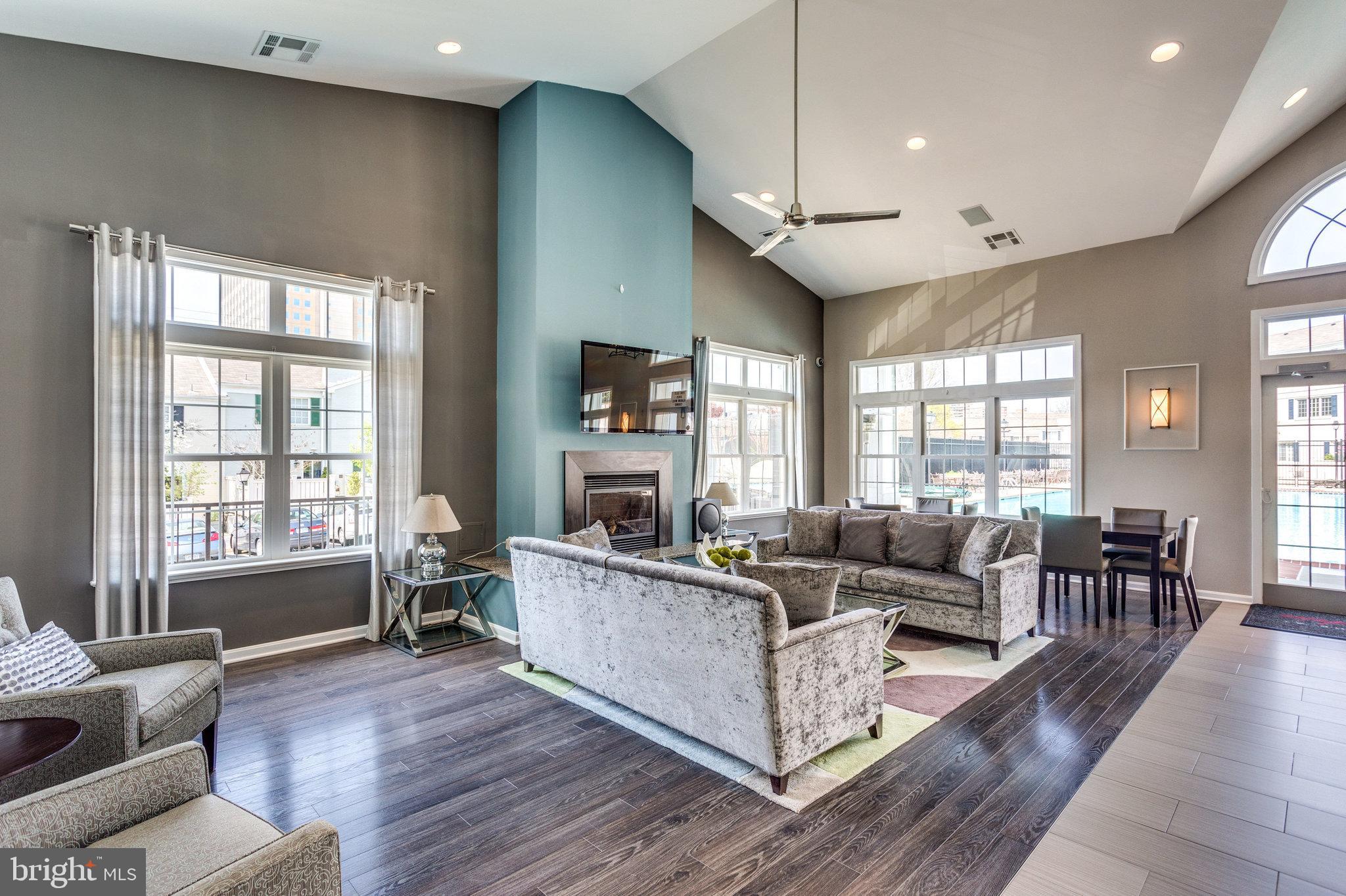 PARKSIDE AT ALEXANDRIA - Residential