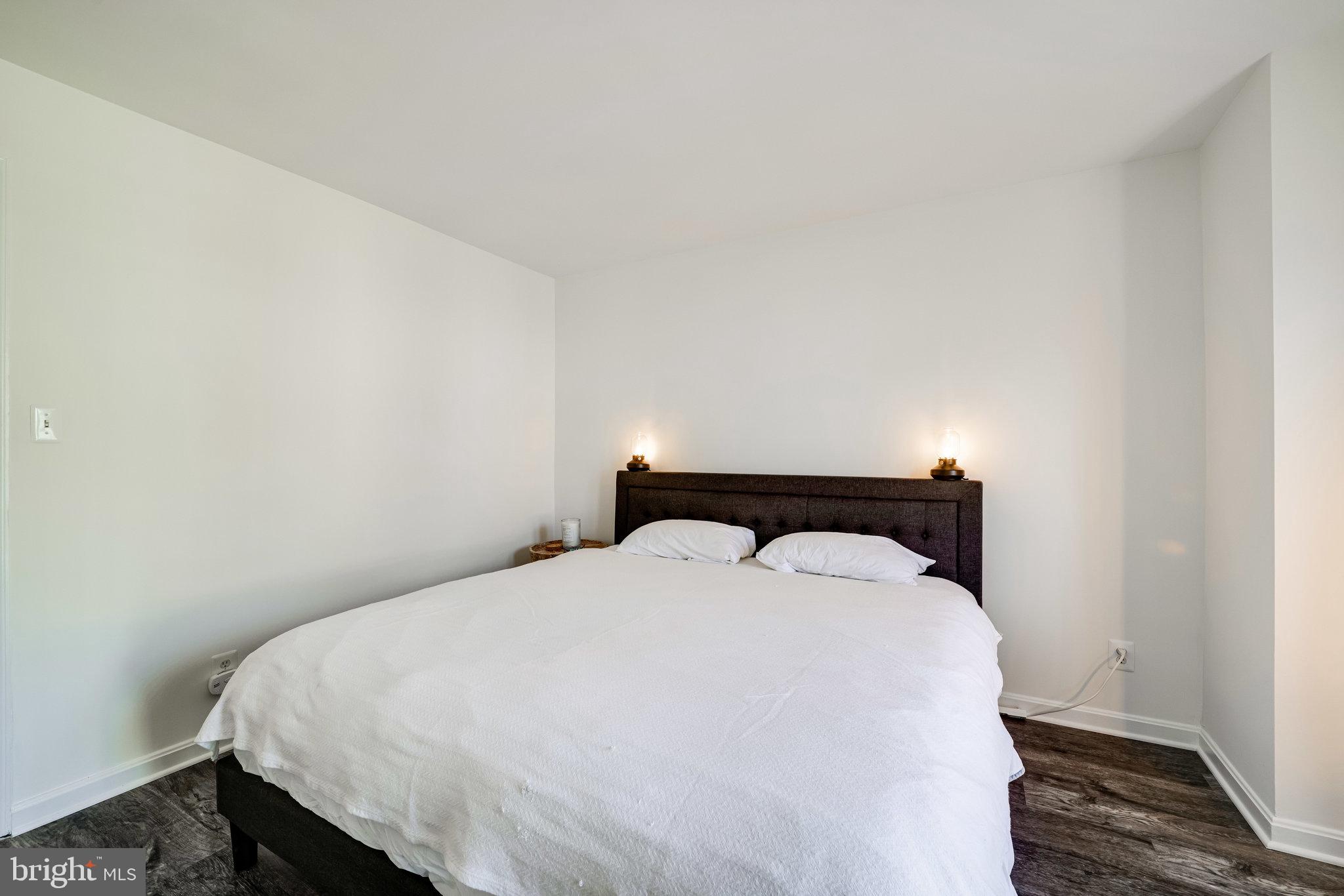 PARKSIDE AT ALEXANDRIA - Residential