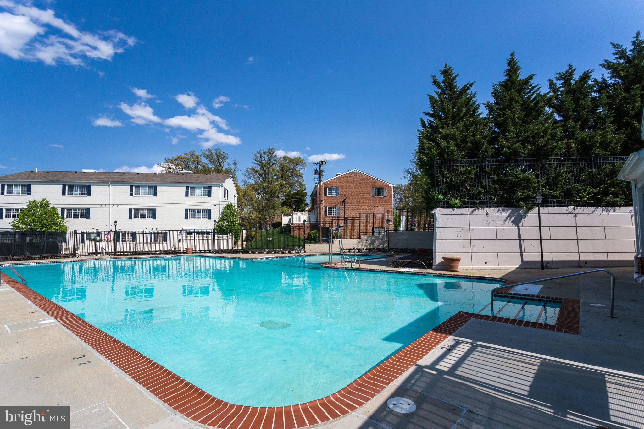 PARKSIDE AT ALEXANDRIA - Residential