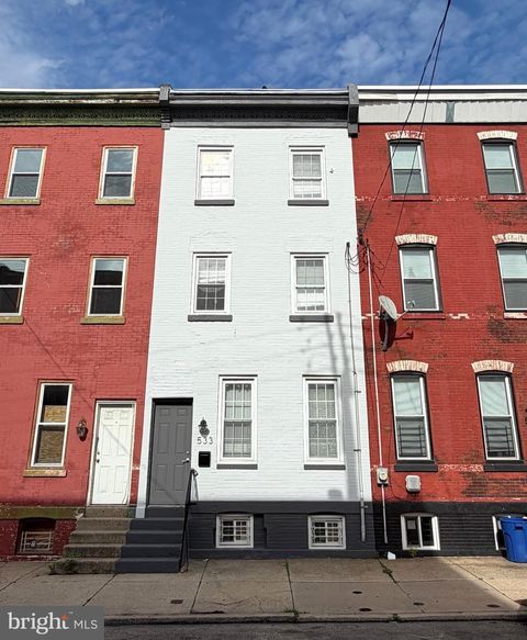 Townhouse For Sale - 533 N 33rd Street<br/> PHILADELPHIA, PA 19104