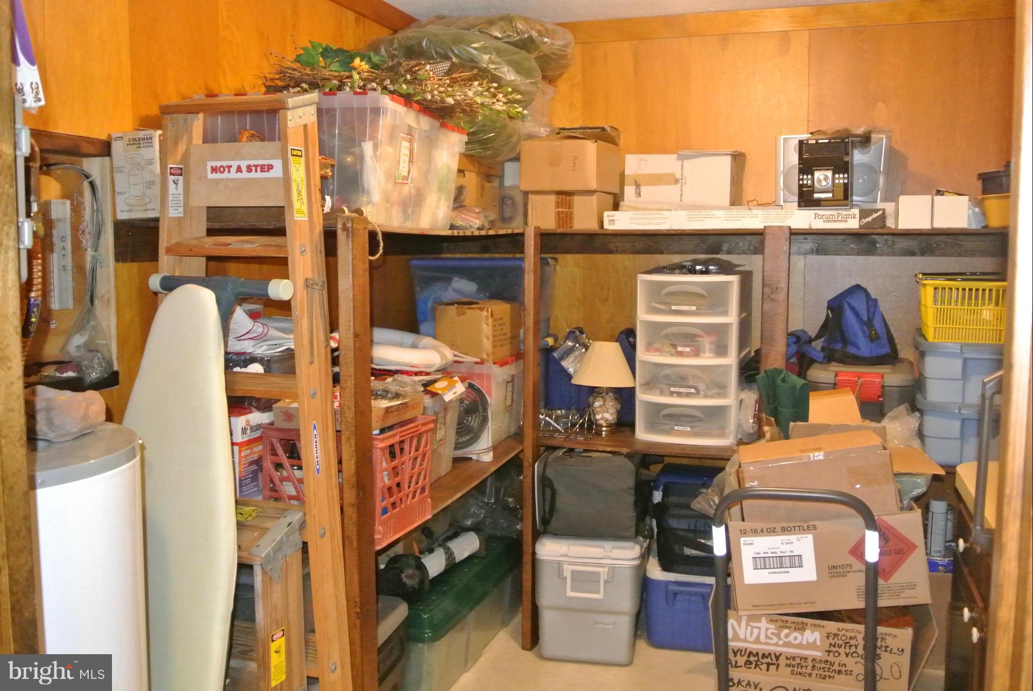 GOLDEN BEACH - Residential