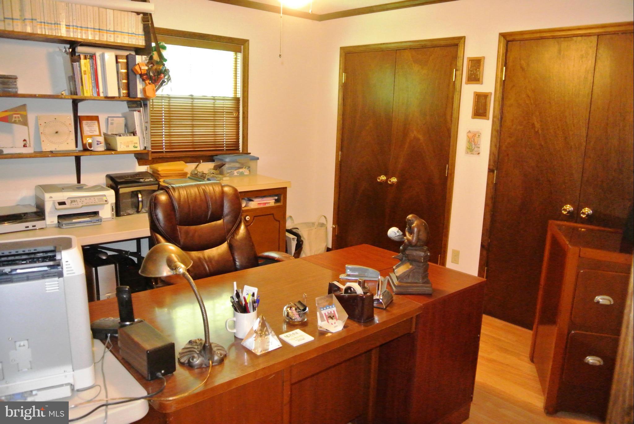 GOLDEN BEACH - Residential