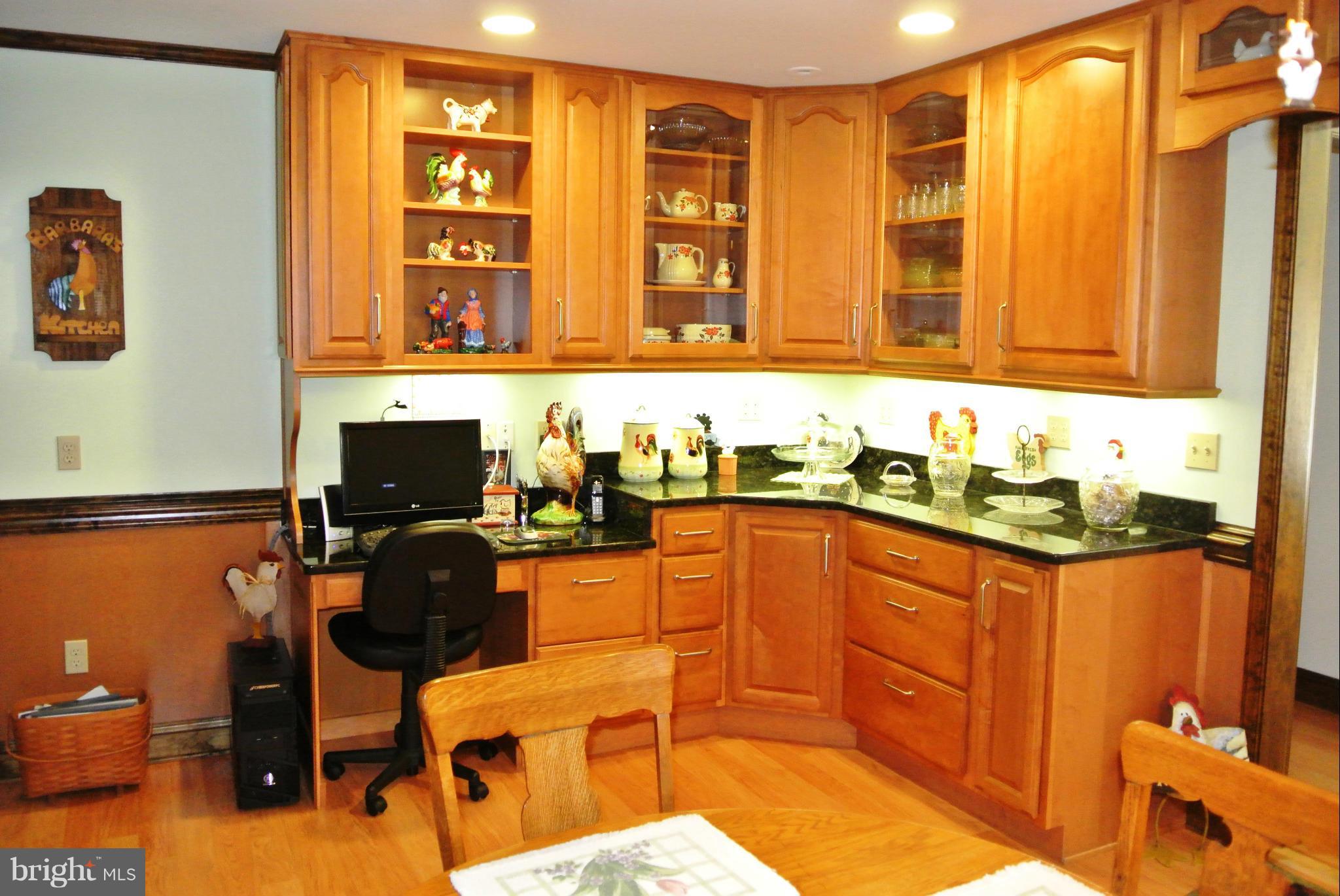 GOLDEN BEACH - Residential