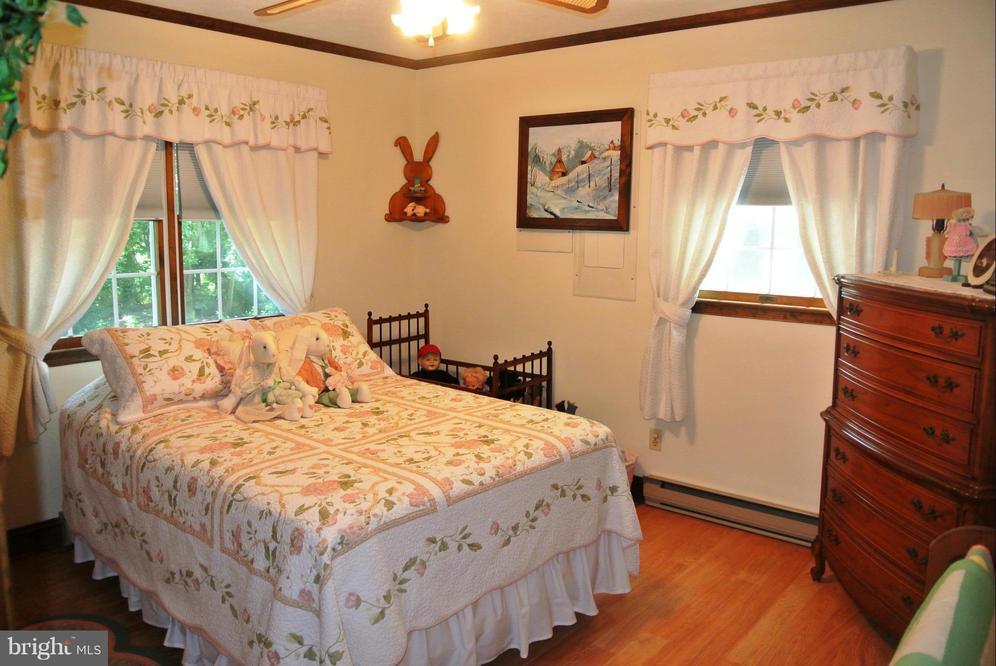 GOLDEN BEACH - Residential