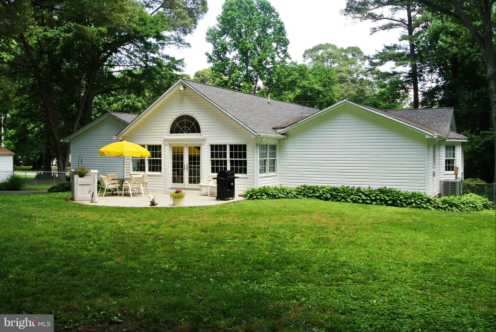 GOLDEN BEACH - Residential