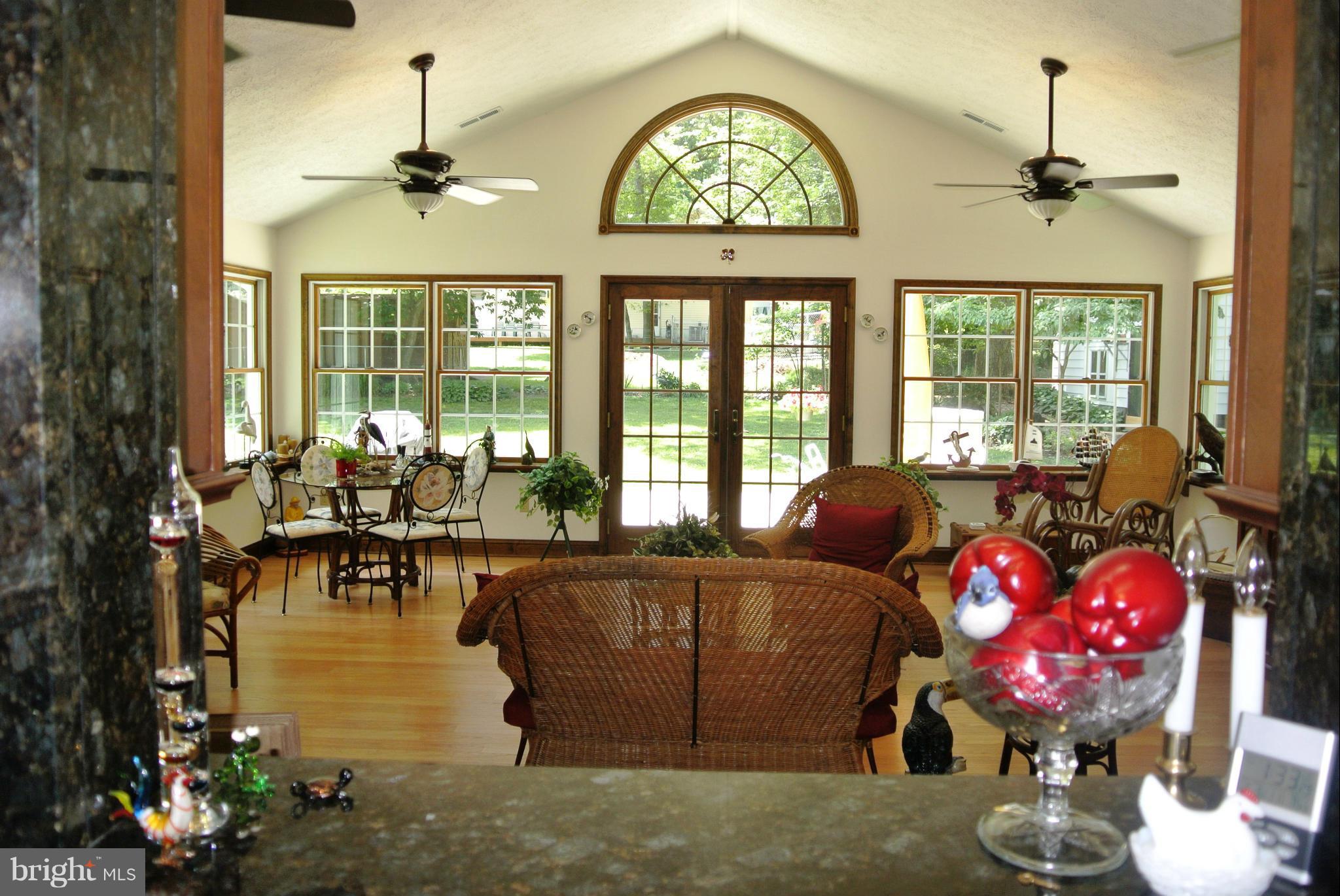 GOLDEN BEACH - Residential