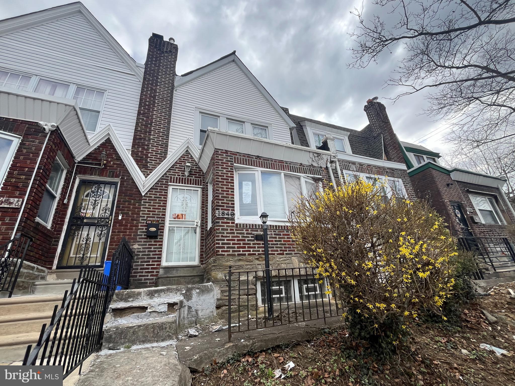 WEST OAK LANE - Residential