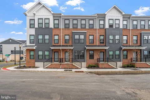 208 Vaughn Drive, Princeton Junction, NJ MLS: NJME2058022