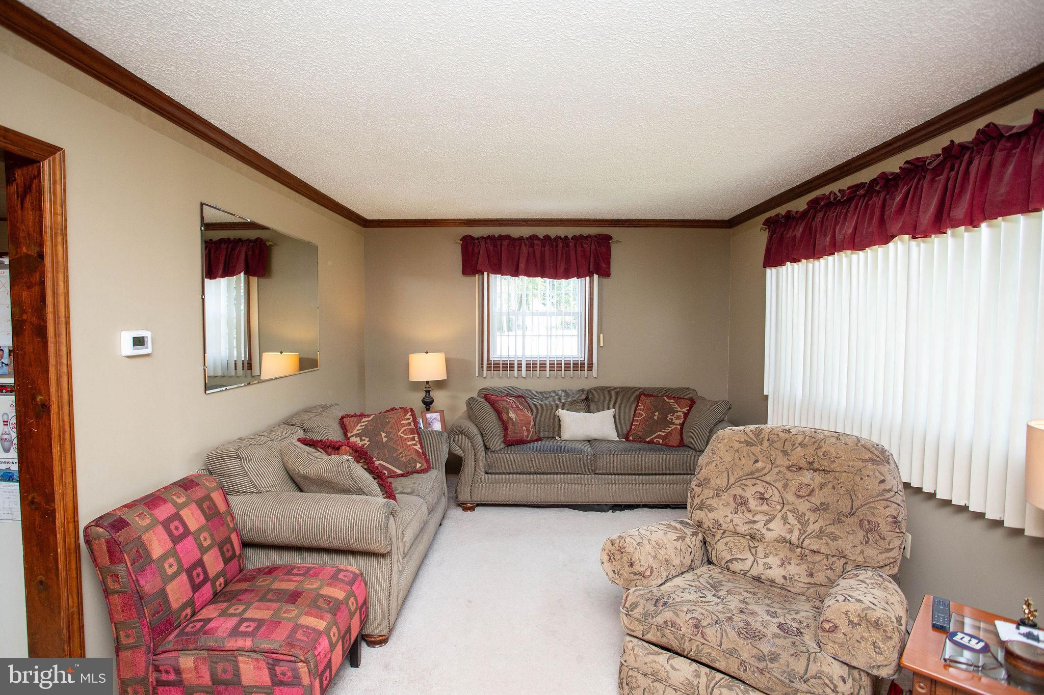 836 DEVENNEY DRIVE
