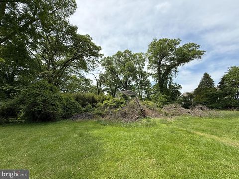 2818 CEDAR LANE VIENNA VA 22180