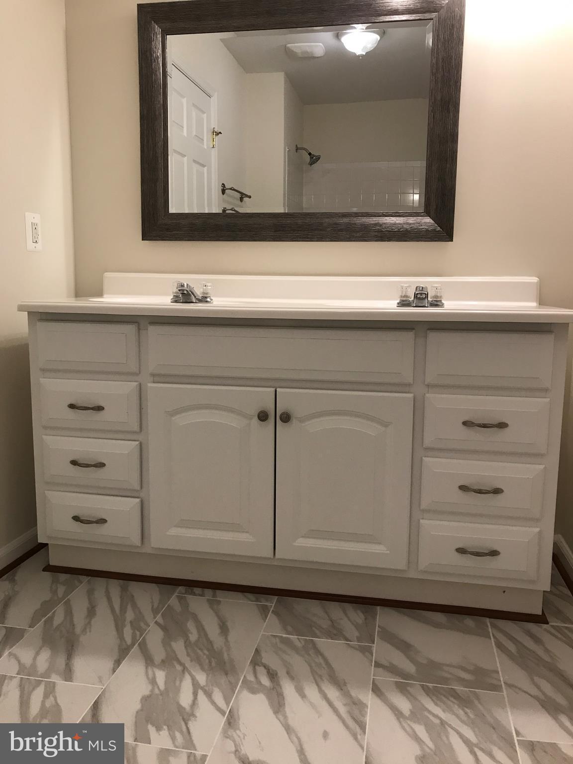 ENGLESIDE - Residential