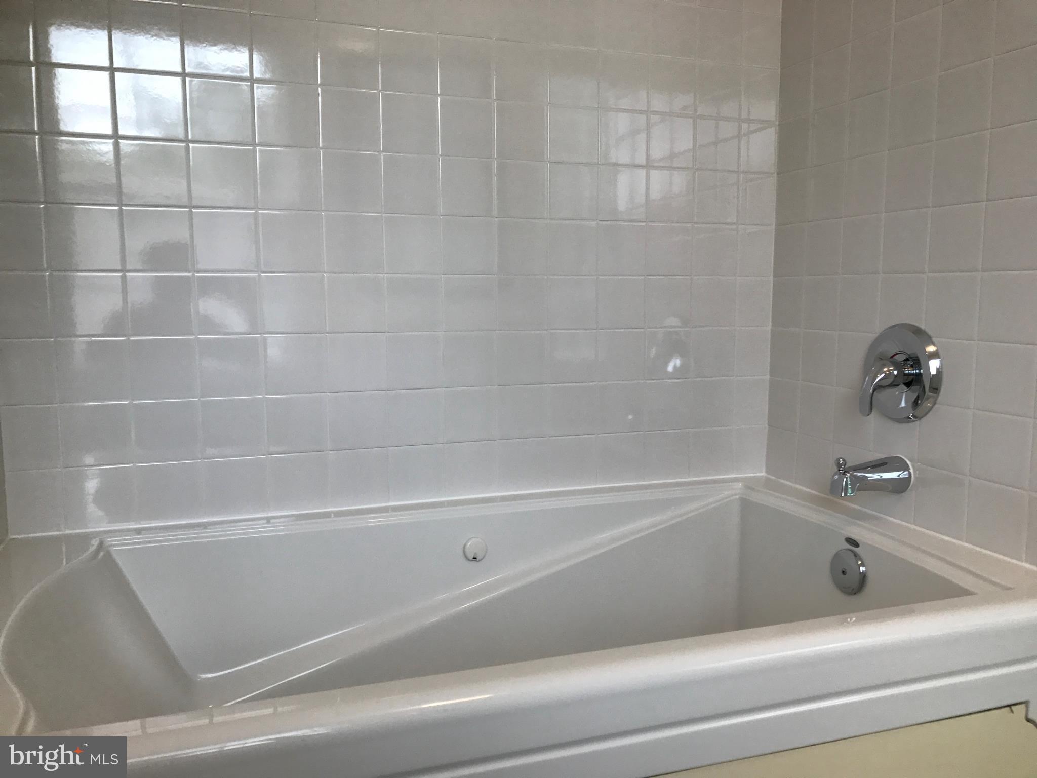 ENGLESIDE - Residential