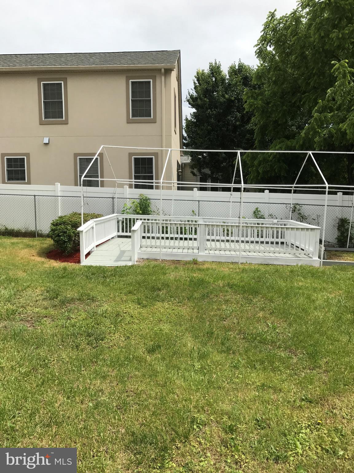 ENGLESIDE - Residential