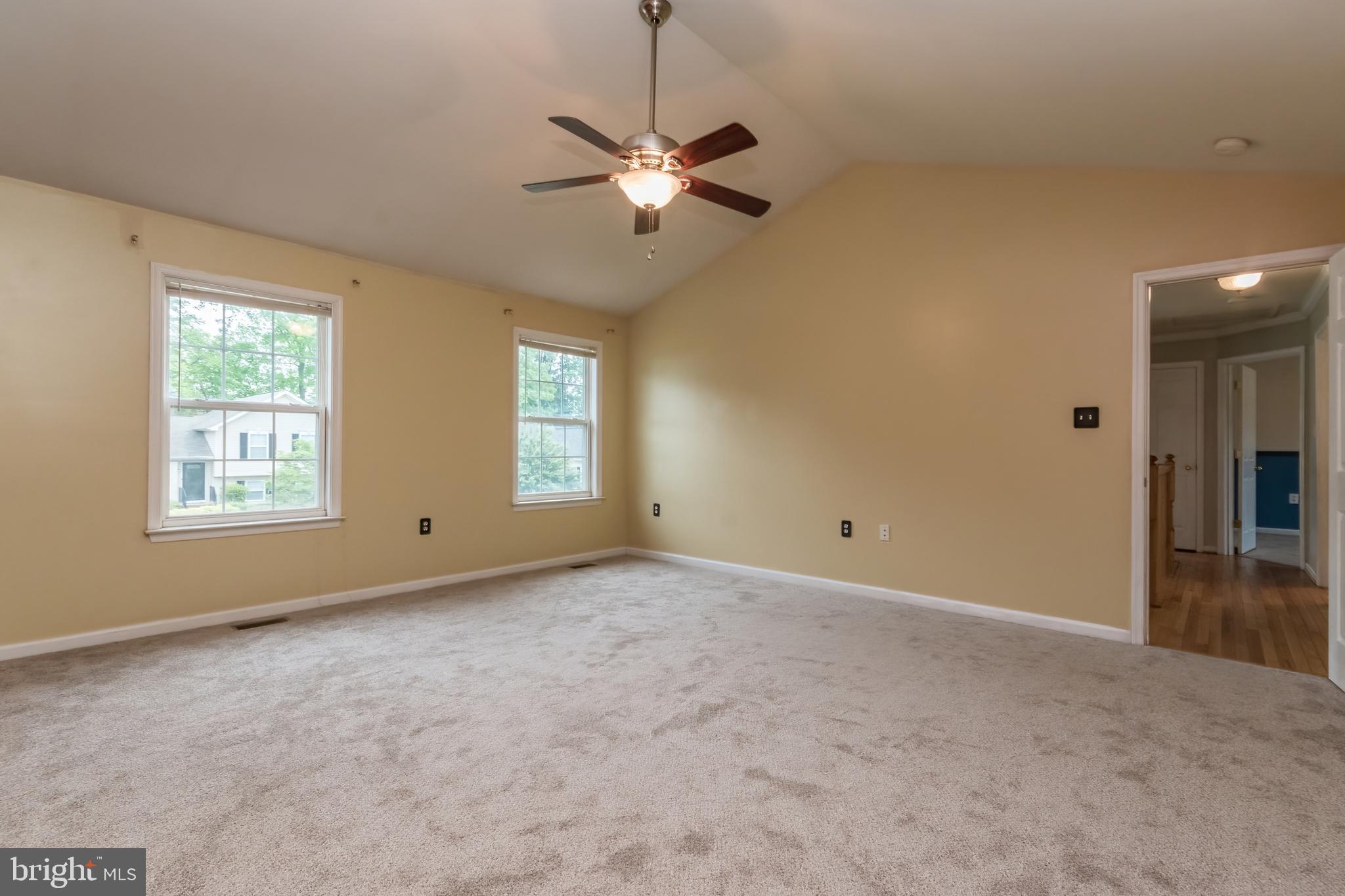 LAUREL RIDGE - Residential